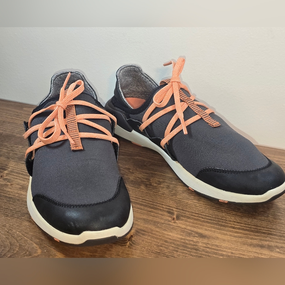 OluKai Miki Li Sneakers Women's Size 8.5 - Picture 3 of 11